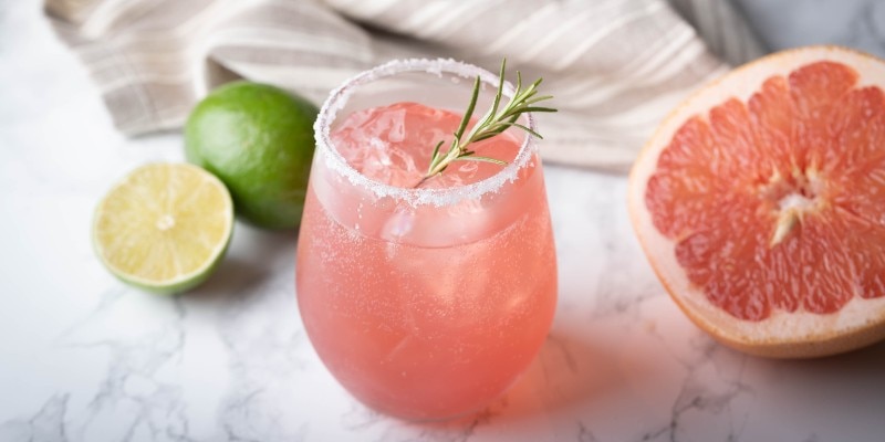 grapefruit tonic drink