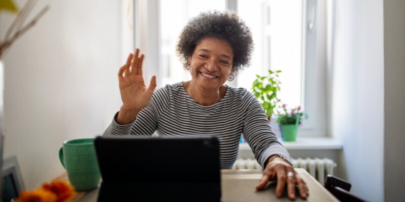 woman on virtual support group meeting