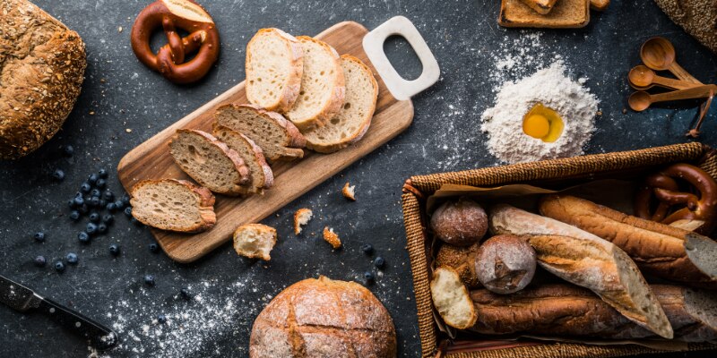 hidden sugar is in bread crust